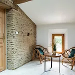 بيت ضيافة L'oliveraie D'eurocentre - Parking, Wifi & Petit-dejeuner Castelnau-dʼEstrétefonds