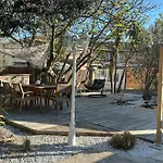 L'oliveraie D'eurocentre - Parking, Wifi & Petit-dejeuner 4*