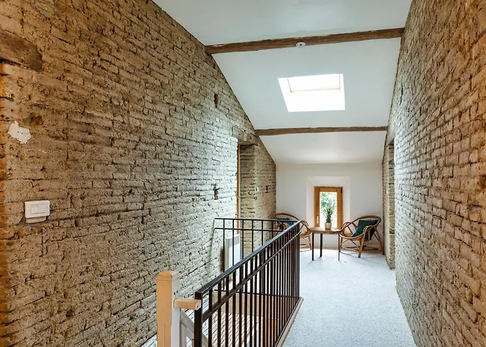 L'Oliveraie D'Eurocentre - Parking, Wifi & Petit-Dejeuner Гостевой дом