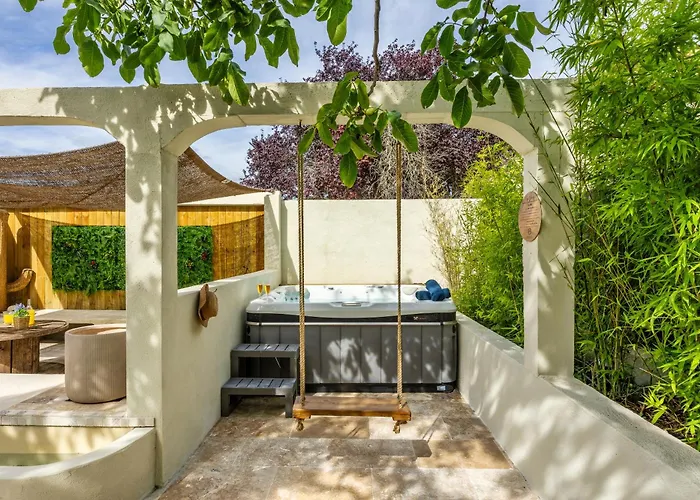 L'Oliveraie D'Eurocentre - Parking, Wifi & Petit-Dejeuner Кастельно-д’Эстретефон