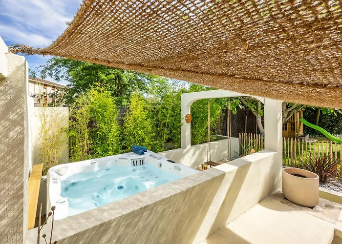 L'Oliveraie D'Eurocentre - Parking, Wifi & Petit-Dejeuner 4* Castelnau-dʼEstrétefonds