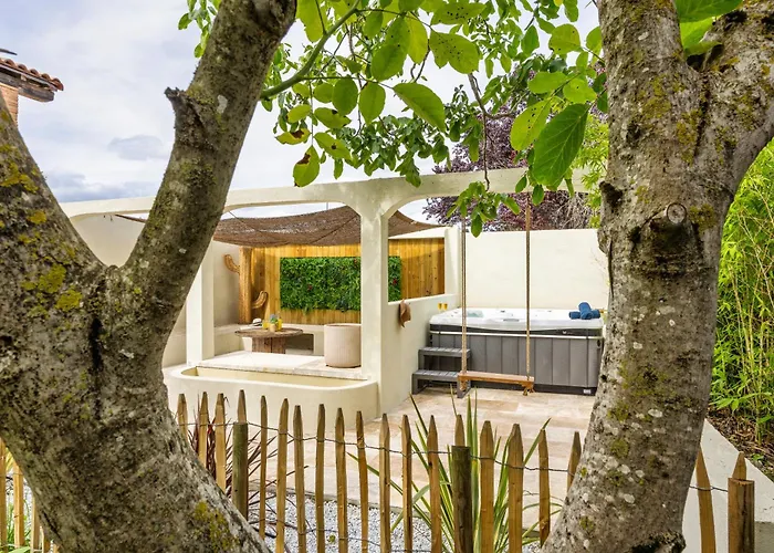 L'Oliveraie D'Eurocentre - Parking, Wifi & Petit-Dejeuner 게스트하우스 Castelnau-dʼEstrétefonds