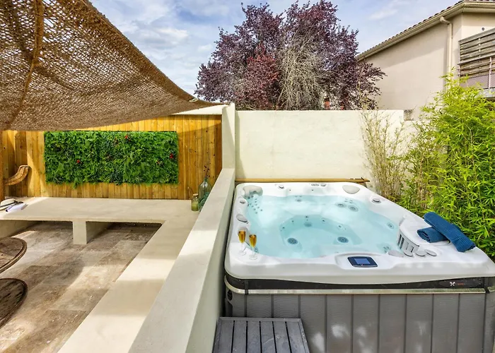 L'Oliveraie D'Eurocentre - Parking, Wifi & Petit-Dejeuner 4*