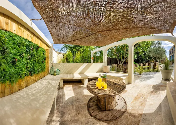 L'Oliveraie D'Eurocentre - Parking, Wifi & Petit-Dejeuner