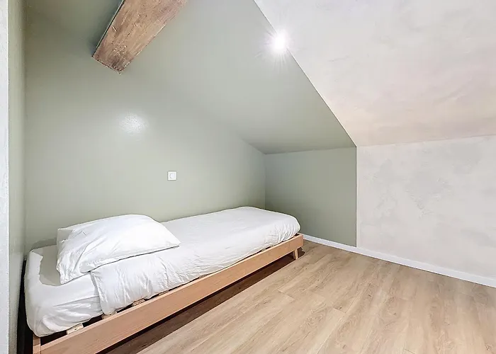 L'Oliveraie D'Eurocentre - Parking, Wifi & Petit-Dejeuner