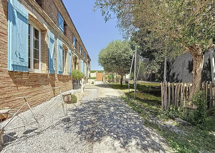 L'Oliveraie D'Eurocentre - Parking, Wifi & Petit-Dejeuner Кастельно-д’Эстретефон