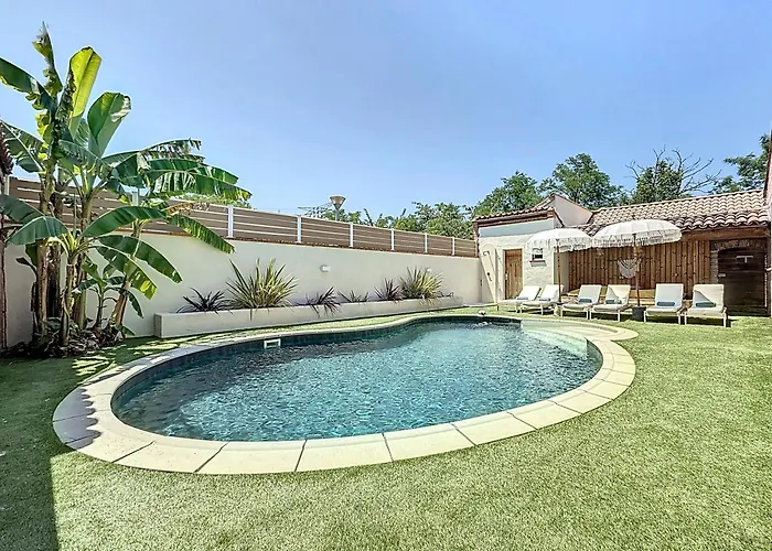 L'Oliveraie D'Eurocentre - Parking, Wifi & Petit-Dejeuner 4*