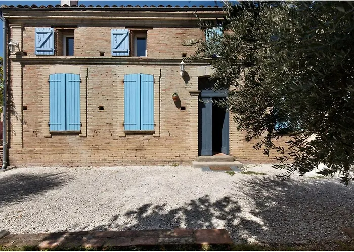 L'Oliveraie D'Eurocentre - Parking, Wifi & Petit-Dejeuner