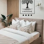 L'oliveraie D'eurocentre - Parking, Wifi & Petit-dejeuner 4*