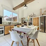 Guest house L'oliveraie D'eurocentre - Parking, Wifi & Petit-dejeuner