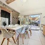 Guest house L'oliveraie D'eurocentre - Parking, Wifi & Petit-dejeuner 4*