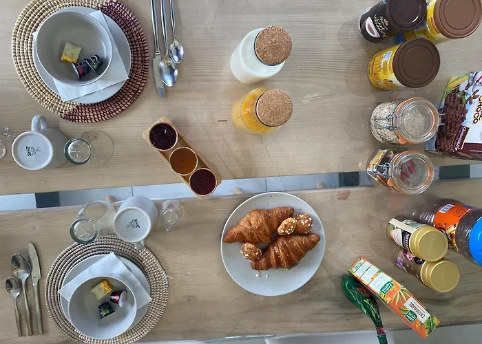 بيت ضيافة L'Oliveraie D'Eurocentre - Parking, Wifi & Petit-Dejeuner