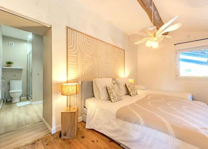 Guest house L'Oliveraie D'Eurocentre - Parking, Wifi & Petit-Dejeuner