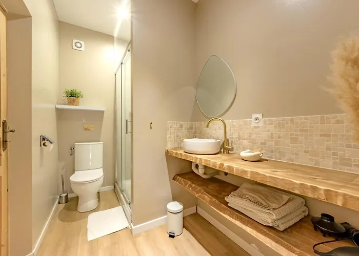 L'Oliveraie D'Eurocentre - Parking, Wifi & Petit-Dejeuner Guest house