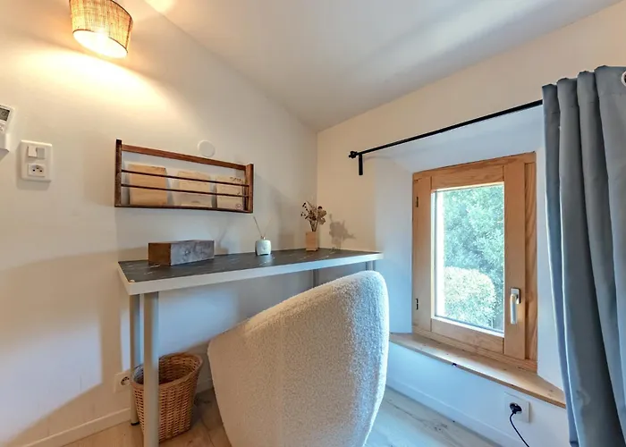 L'Oliveraie D'Eurocentre - Parking, Wifi & Petit-Dejeuner 4* Castelnau-d'Estretefonds