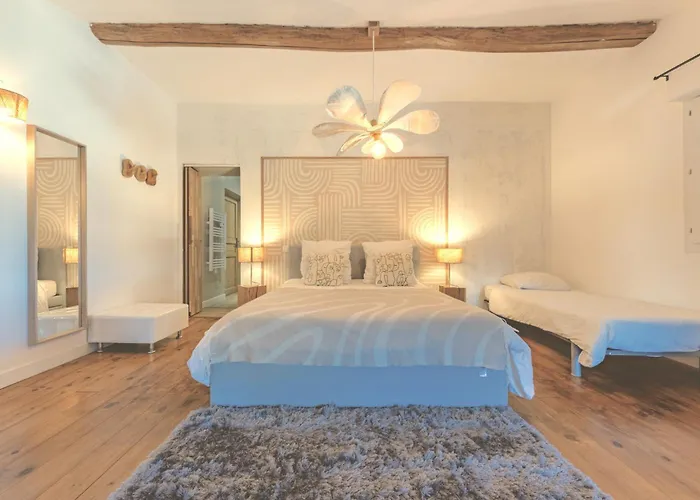 L'Oliveraie D'Eurocentre - Parking, Wifi & Petit-Dejeuner Castelnau-d'Estretefonds