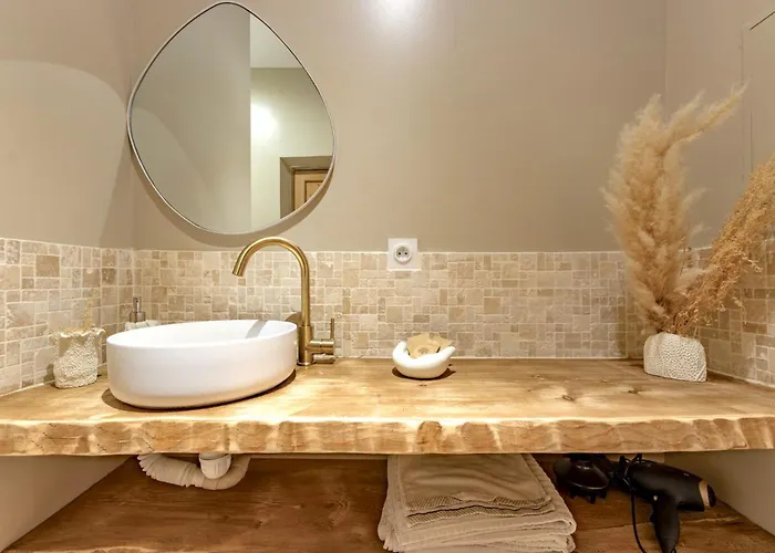 L'Oliveraie D'Eurocentre - Parking, Wifi & Petit-Dejeuner