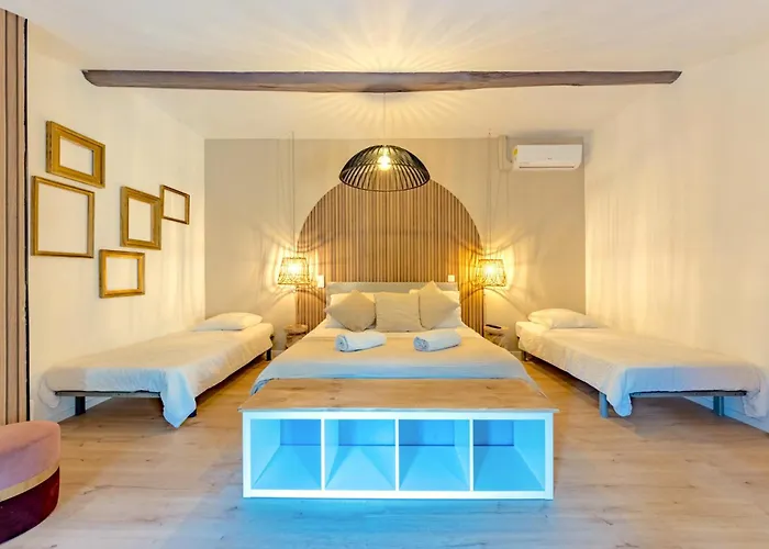 L'Oliveraie D'Eurocentre - Parking, Wifi & Petit-Dejeuner Castelnau-d'Estretefonds