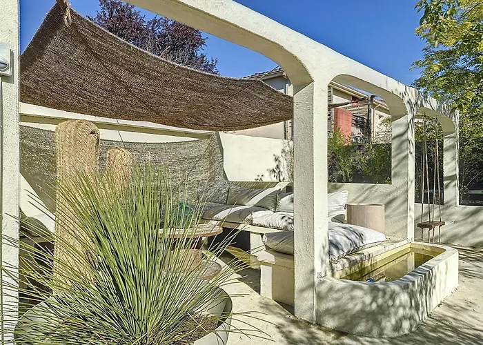 بيت ضيافة L'Oliveraie D'Eurocentre - Parking, Wifi & Petit-Dejeuner