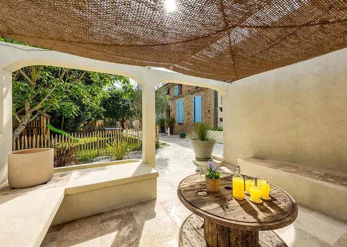 L'Oliveraie D'Eurocentre - Parking, Wifi & Petit-Dejeuner بيت ضيافة 4*